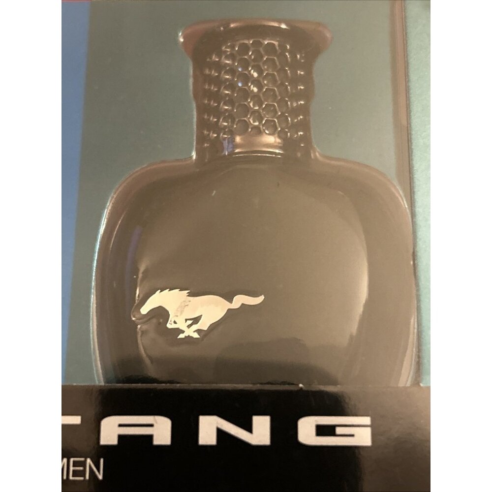 Fragrance Men's Ford MUSTANG Eau De Toilette 4 Pieces Gift Set 4x 0.5oz - Picture 6 of 11